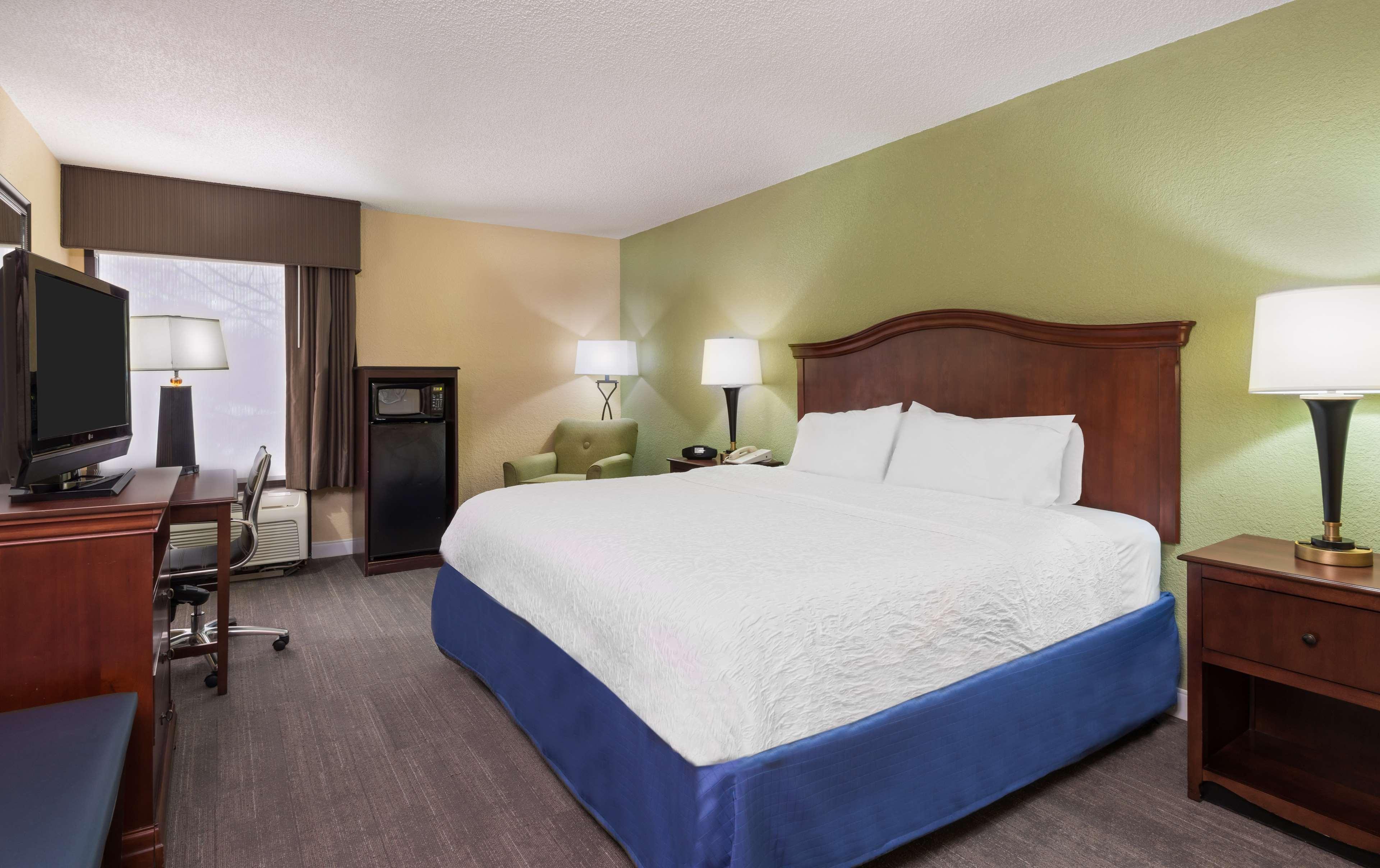 Hampton Raleigh Hotel 3*