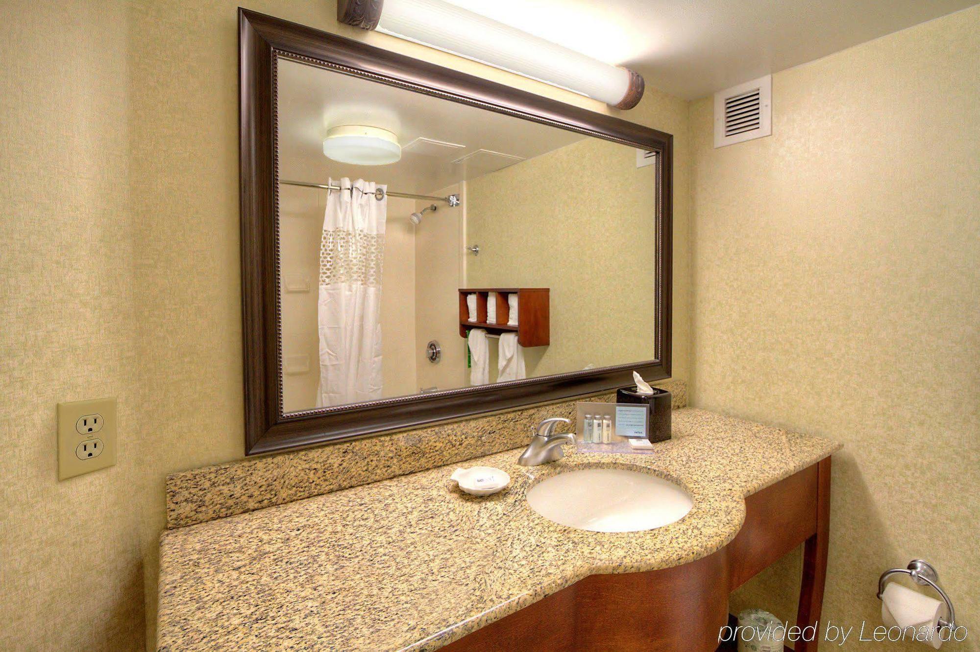 Hampton Raleigh 3* Cary